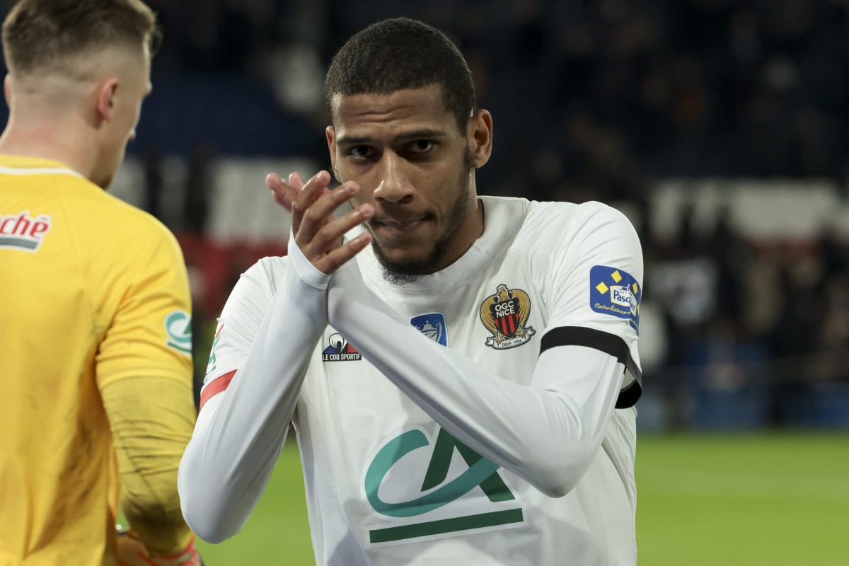 Jean-Clair Todibo con la maglia del Nizza