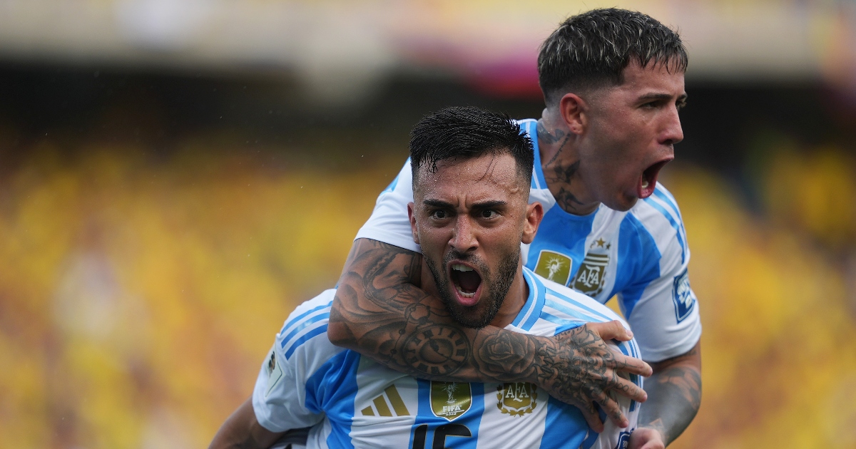 Nico Gonzalez (Argentina) esulta dopo il gol alla Colombia