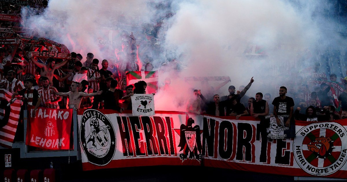 I tifosi dell'Athletic Bilbao presenti nel settore ospiti dell'Olimpico per la sfida di Europa League tra la Roma e i baschi