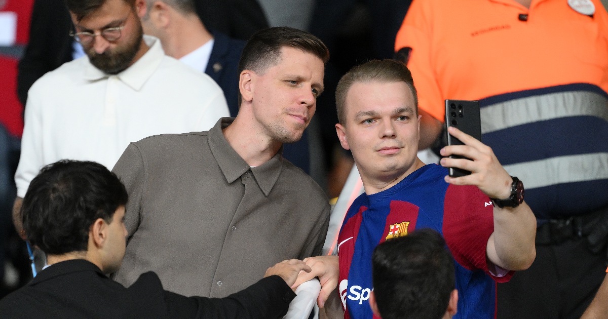 Szczesny assiste dalla tribuna al 5-0 del Barcellona sullo Young Boys in Champions League