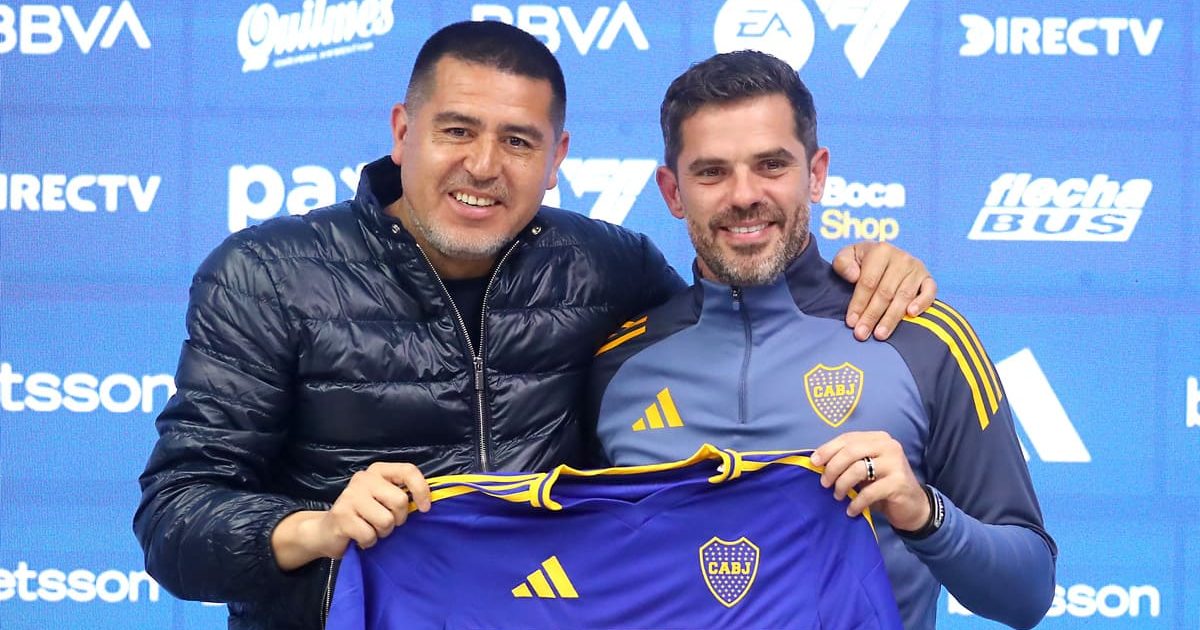 Fernando Gago con Juan Román Riquelme